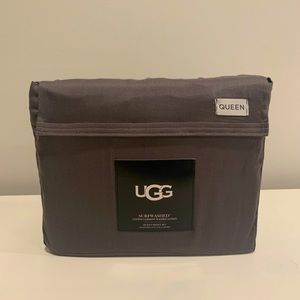 UGG queen sheet set